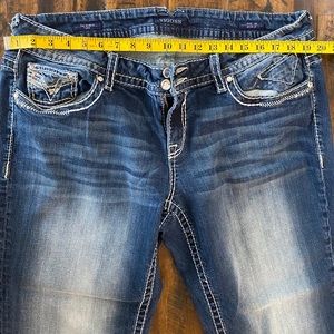 Like New! Vigoss Jean Capris